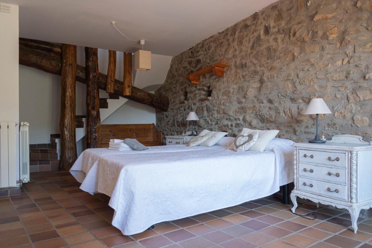 Cal Miquel De Ventola Guest House Exterior photo