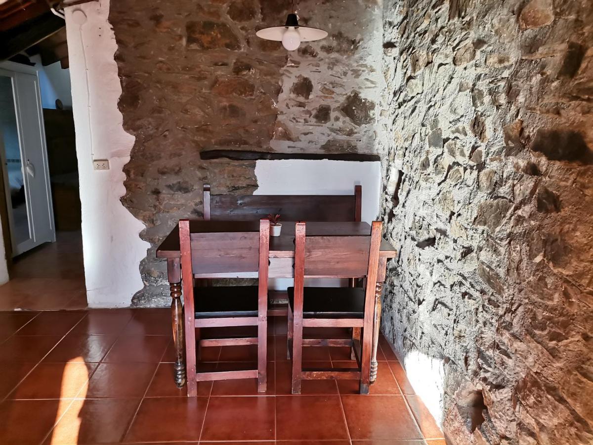 Cal Miquel De Ventola Guest House Exterior photo