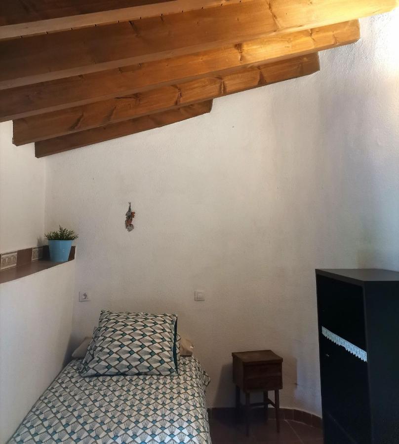Cal Miquel De Ventola Guest House Exterior photo