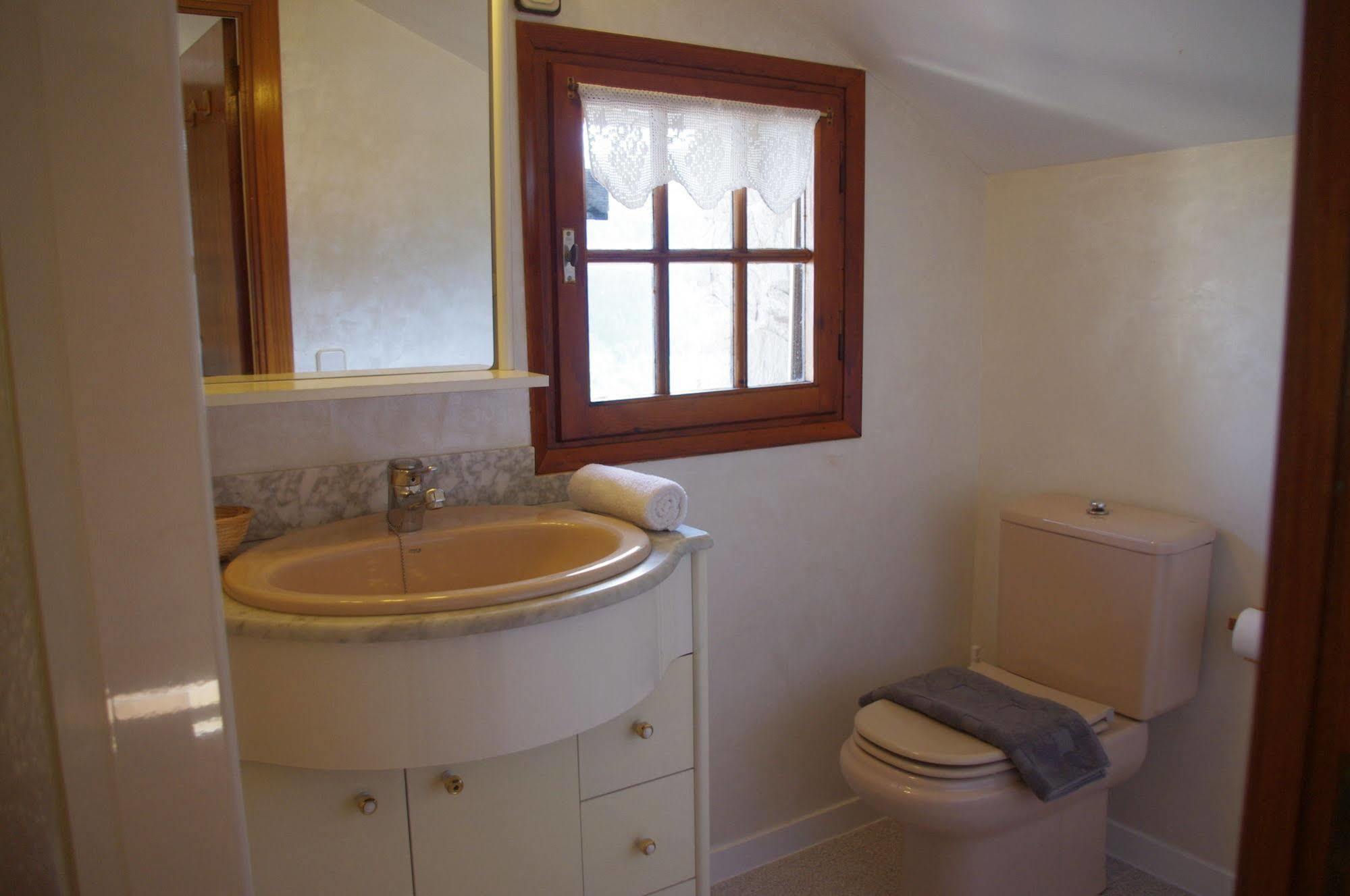 Cal Miquel De Ventola Guest House Exterior photo
